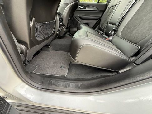 New 2025 Jeep Grand Cherokee Altitude image 27