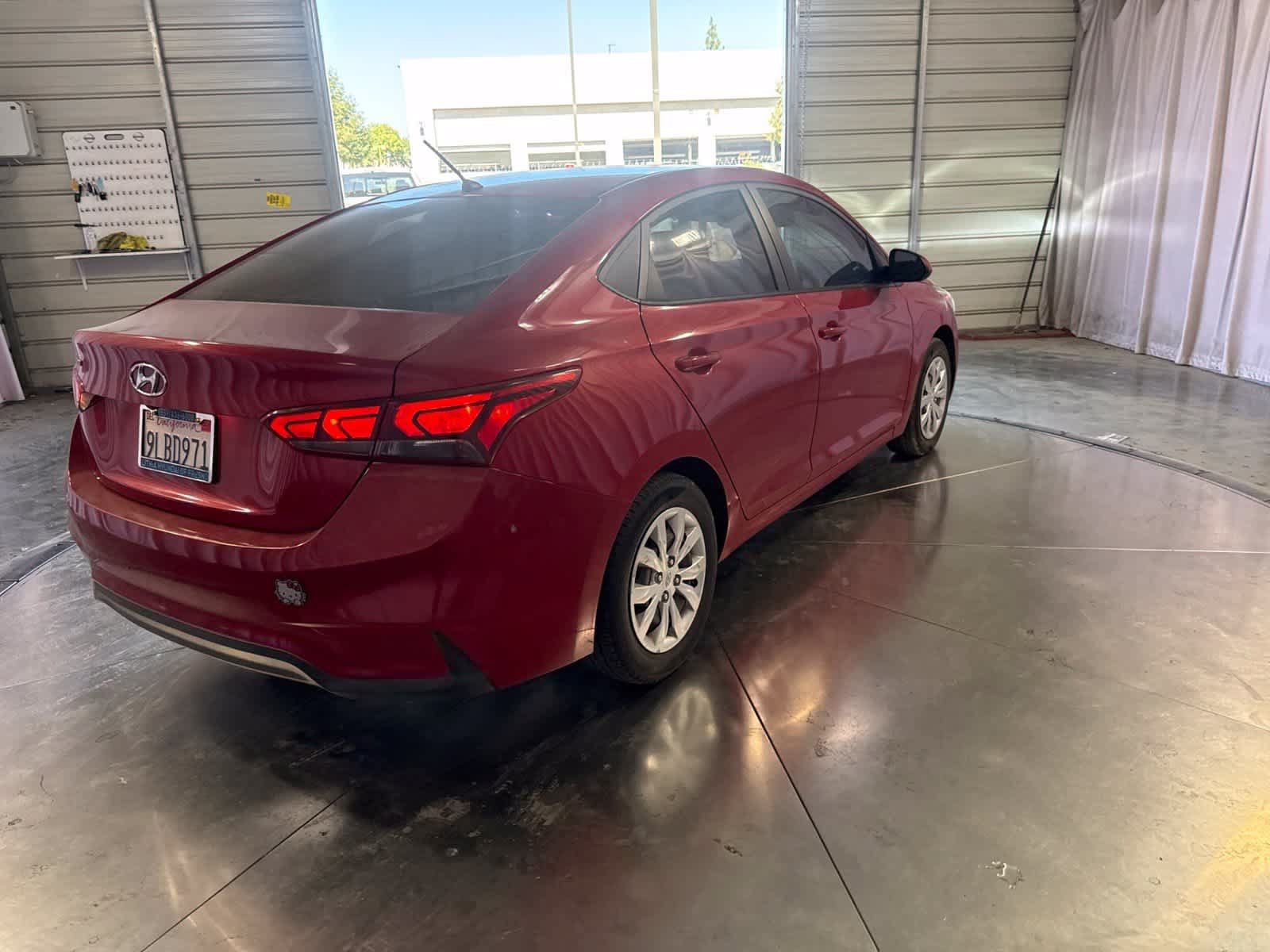 Used 2021 Hyundai Accent SE FWD image 5