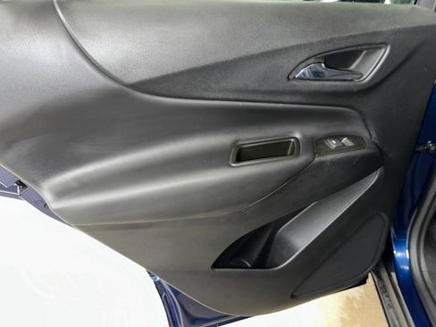 Used 2022 Chevrolet Equinox LT image 17