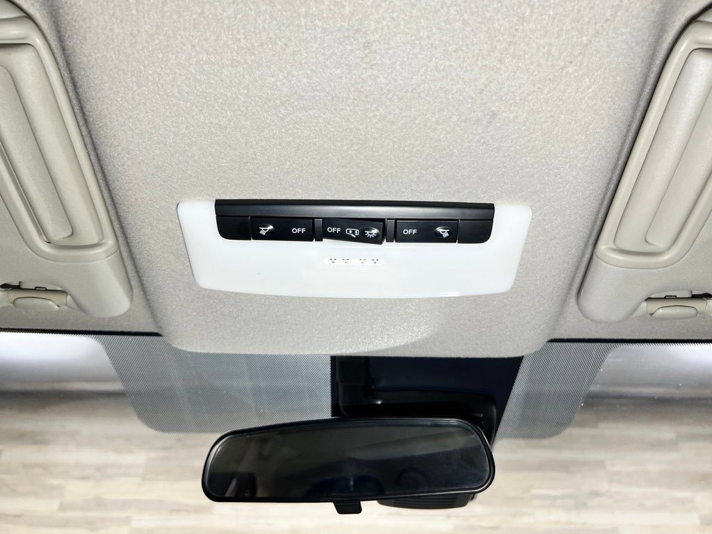 Used 2024 Nissan Versa SV FWD image 22