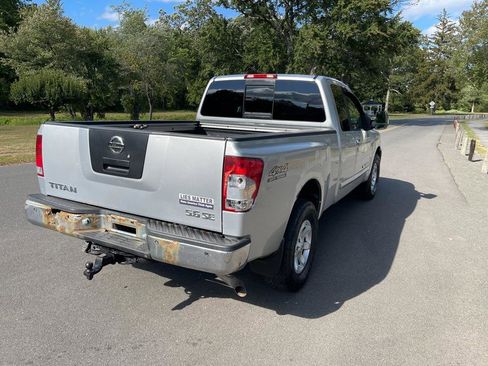 Used 2005 Nissan Titan SE image 6