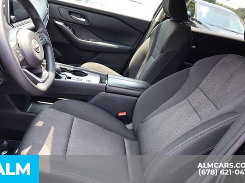 Used 2024 Nissan Rogue SV FWD image 10