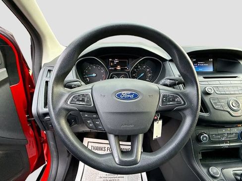 Used 2017 Ford Focus SE image 13
