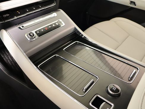 New 2026 Lincoln Aviator 2WD image 8