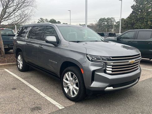 Used 2022 Chevrolet Suburban High Country w/ Premium Package 2 image 22