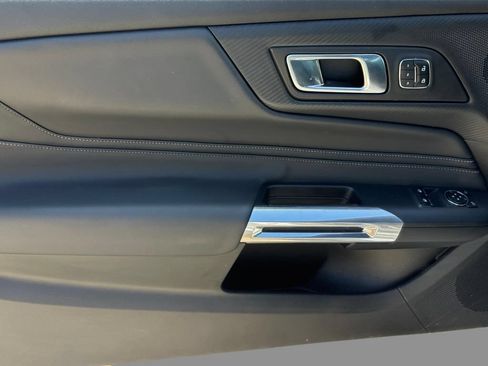 Used 2025 Ford Mustang GT Premium RWD image 18