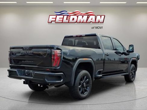 Used 2024 GMC Sierra 2500 AT4 w/ AT4 Premium Plus Package AWD/4WD image 6