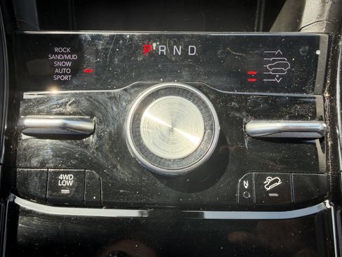 Used 2023 Jeep Grand Cherokee L Summit AWD/4WD image 17