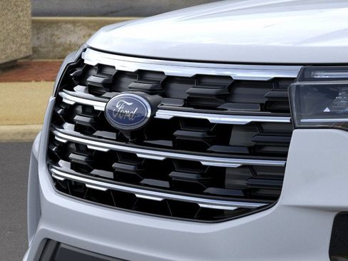 New 2026 Ford Explorer Active AWD/4WD image 17
