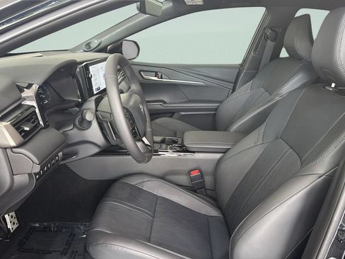 Used 2026 Toyota Camry XSE w/ Premium Plus Package FWD image 10