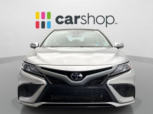 Used 2022 Toyota Camry XSE AWD/4WD image 8