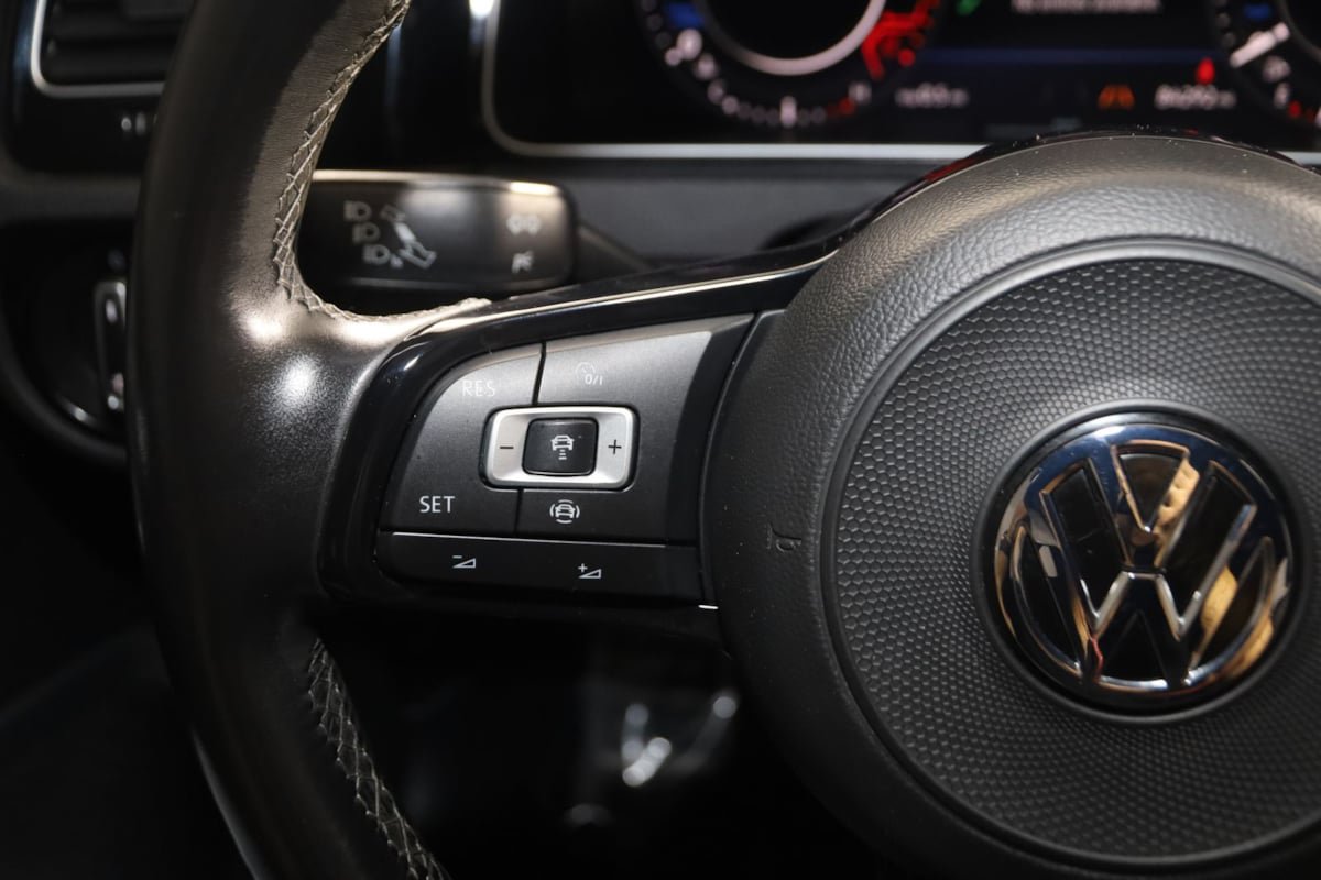 Used 2019 Volkswagen Golf 4-Door AWD/4WD image 29