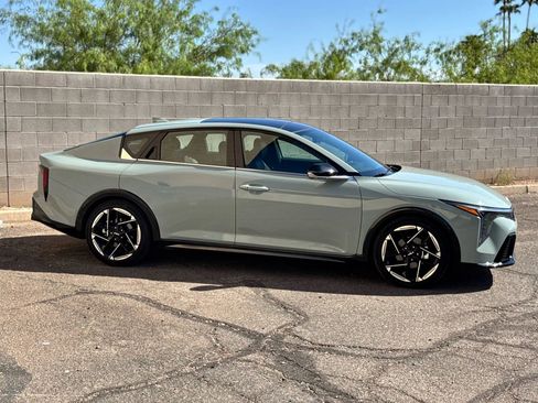 Used 2025 Kia K4 GT-Line w/ GT-Line Sunroof Package image 2