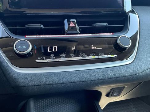 Used 2026 Toyota Corolla LE FWD image 32