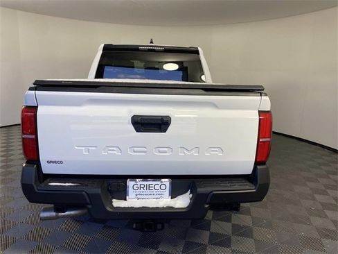 Used 2025 Toyota Tacoma SR image 7