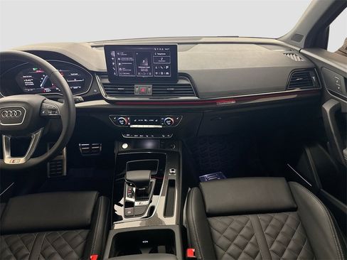 Used 2024 Audi SQ5 Prestige image 25