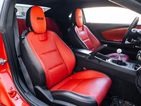 Used 2010 Chevrolet Camaro SS w/ RS Package image 64