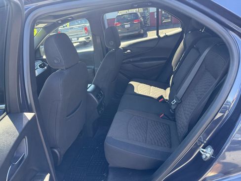 Used 2018 Chevrolet Equinox LT w/ Sun & Infotainment Package AWD/4WD image 22