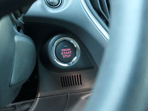 Certified 2025 Subaru Crosstrek 2.0i Premium image 16