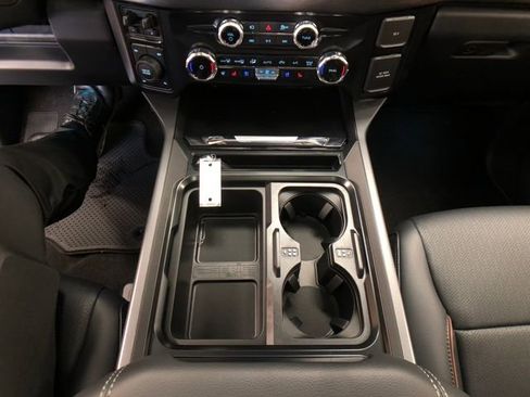 New 2026 Ford F250 Lariat w/ Black Appearance Package image 20