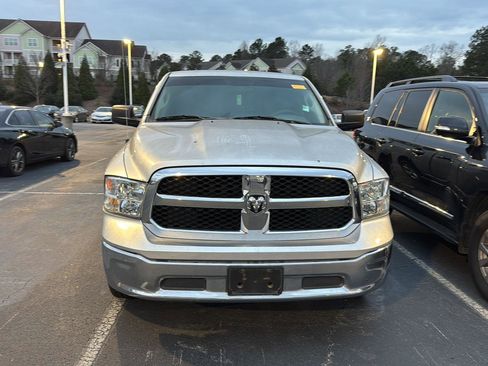 Used 2016 RAM 1500 Classic SLT image 3