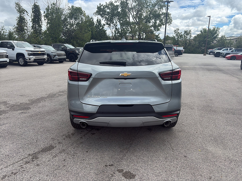 New 2026 Chevrolet Blazer LT AWD/4WD image 4