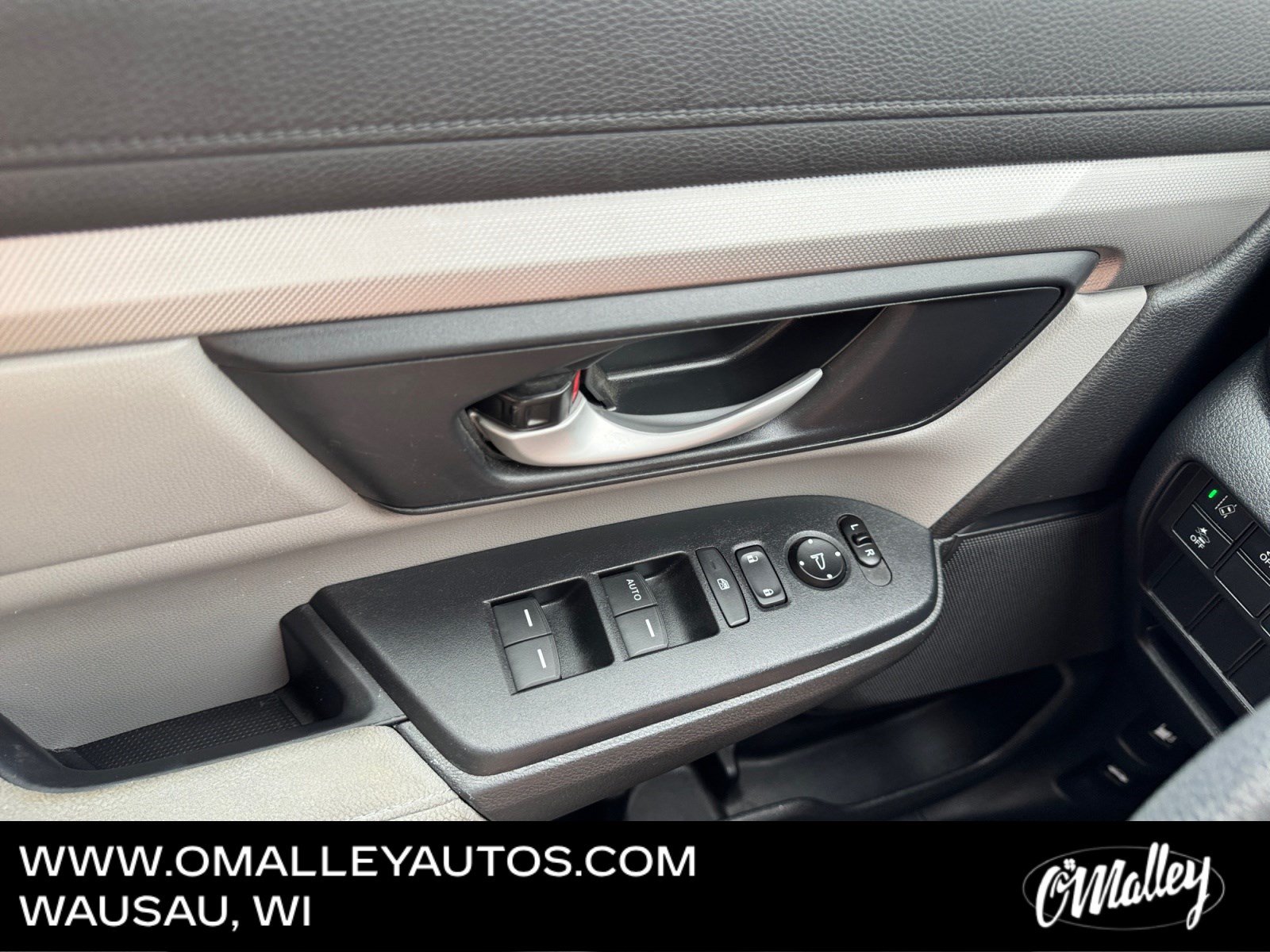 Used 2020 Honda CR-V LX image 19