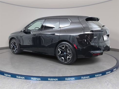 Used 2023 BMW iX xDrive50 w/ Ultimate Package 2 image 8