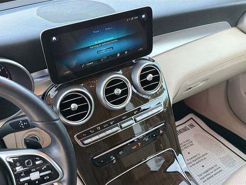 Used 2022 Mercedes-Benz GLC 300 image 28