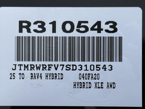 Used 2025 Toyota RAV4 XLE w/ Convenience Package image 15