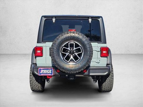 Used 2024 Jeep Wrangler Unlimited Rubicon w/ Technology Group AWD/4WD image 7