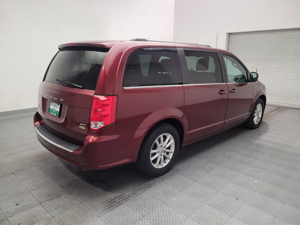 Used 2019 Dodge Grand Caravan SXT FWD image 9