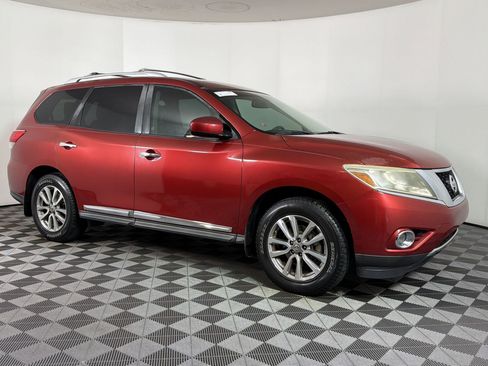 Used 2013 Nissan Pathfinder SL w/ SL Premium Pkg FWD image 6