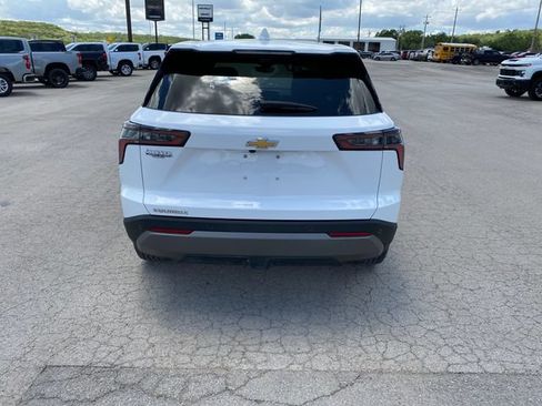 Used 2025 Chevrolet Equinox LT w/ Safety and Technology Package FWD image 5