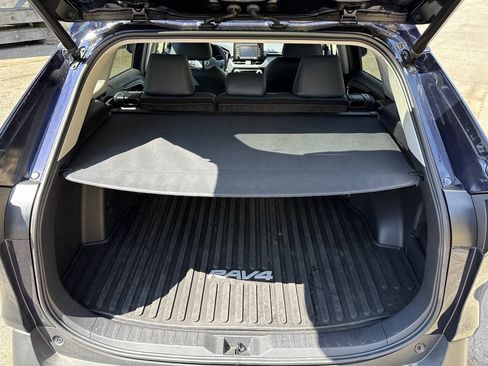 Used 2020 Toyota RAV4 XLE w/ Convenience Package AWD/4WD image 50