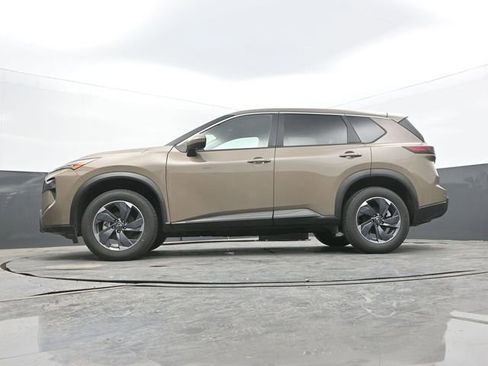 Used 2025 Nissan Rogue SV image 53