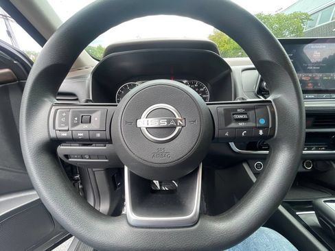 Certified 2023 Nissan Rogue SV AWD/4WD image 12
