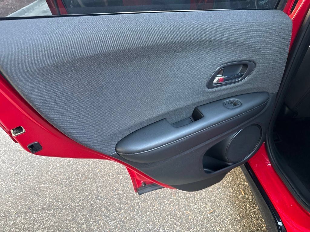 Used 2019 Honda HR-V Sport image 22