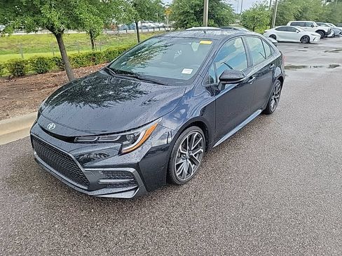Certified 2022 Toyota Corolla SE FWD image 1