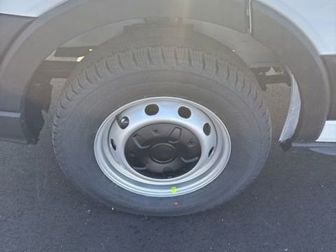 New 2026 Ford Transit 250 148 Medium Roof w/ Load Area Protection Package RWD image 16