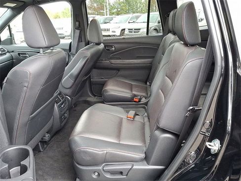Used 2021 Honda Pilot Black Edition image 8