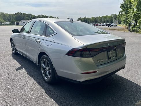 Used 2024 Honda Accord EX image 5