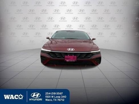 Used 2025 Hyundai Elantra Sport image 6