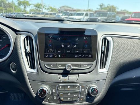 Used 2023 Chevrolet Malibu LT FWD image 21