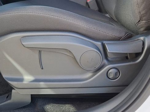 New 2026 Hyundai Santa Fe SE image 8