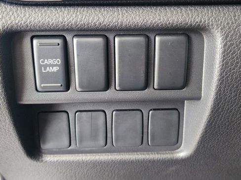 Used 2024 Nissan Titan SV AWD/4WD image 22
