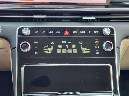 New 2026 Genesis GV80 2.5T image 12