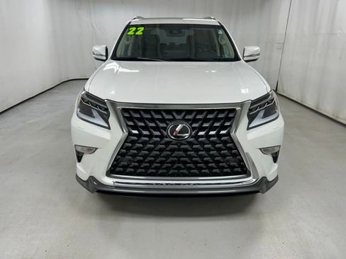 Used 2022 Lexus GX 460 Luxury w/ Sport Design Package AWD/4WD image 3