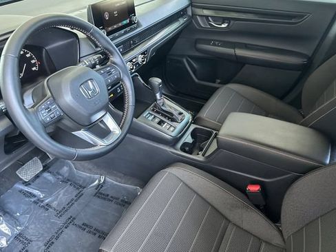 Used 2025 Honda CR-V Sport image 7