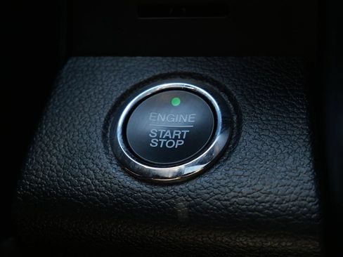 Used 2019 Ford Expedition Limited w/ Equipment Group 303A AWD/4WD image 26